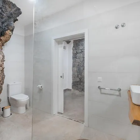 Luxury La Cueva Del Guanche Летний дом Адехе
