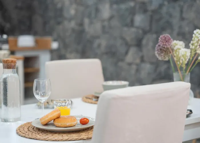 Kır Evi Luxury La Cueva Del Guanche *